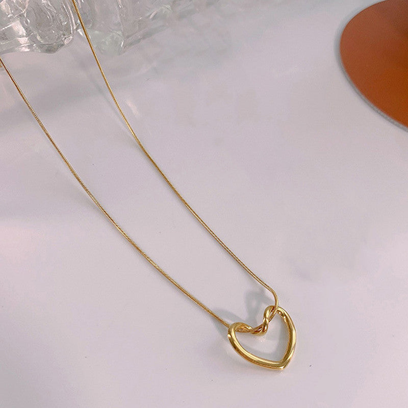 Golden Heart Loop Necklace