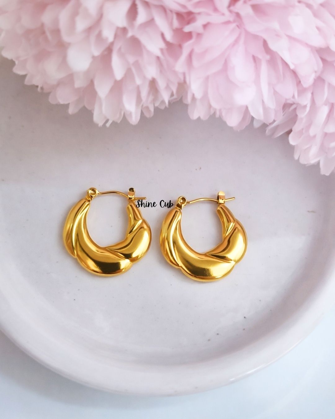 Shine Curve Hoops