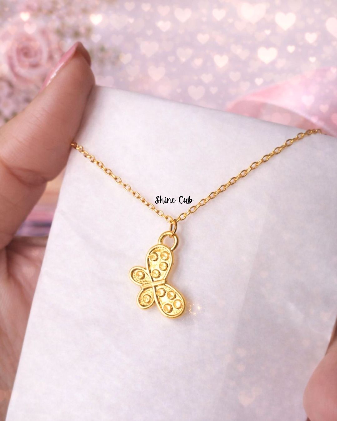 Tilt Butterfly Necklace
