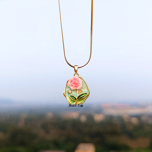 Rosa Necklace