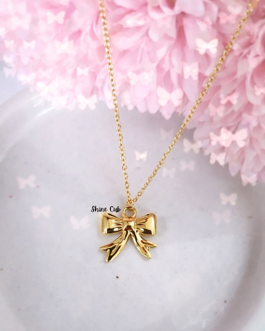 Bow Necklace