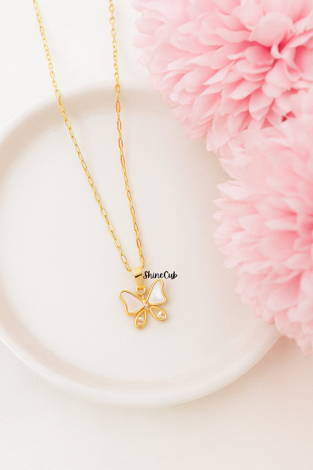 Dream Flutter Necklace