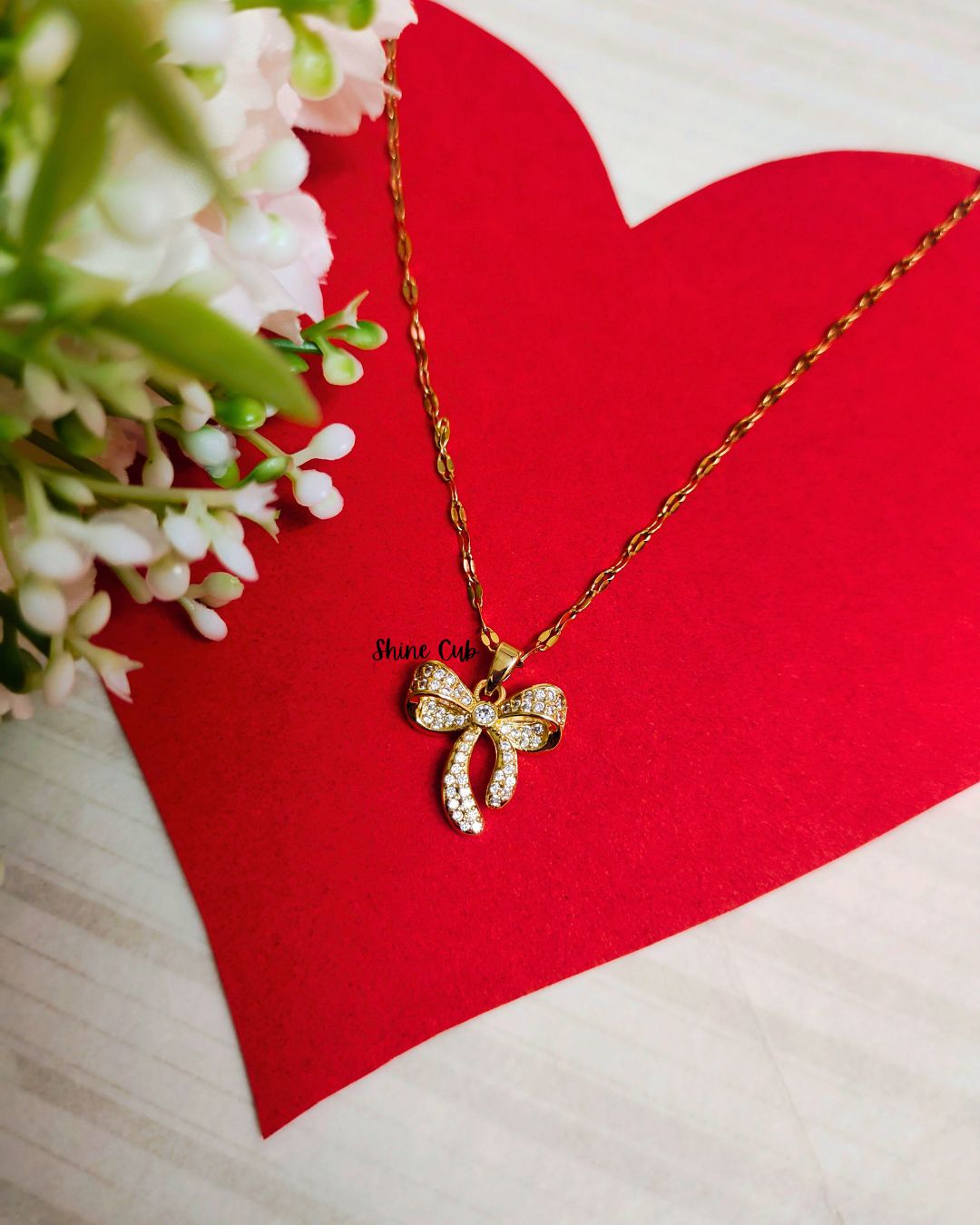 Dainty Bow Necklace
