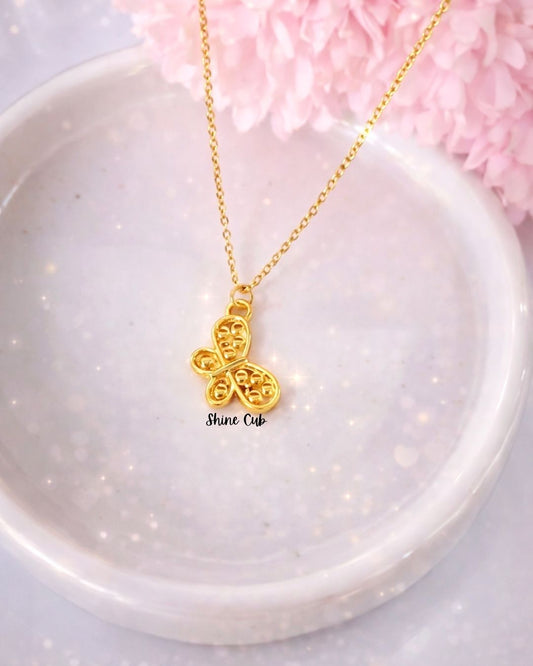 Tilt Butterfly Necklace